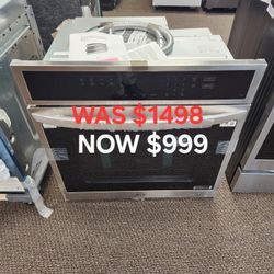 4.7 Cu. Ft. Smart Single Electric Wall Oven With Fan Convection, Air Fry In Print Proof