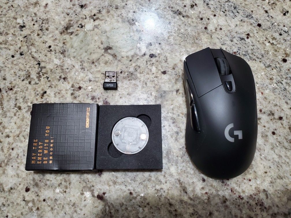 Logitech G703 Lightspeed Mouse with Wireless Charging Module Coin