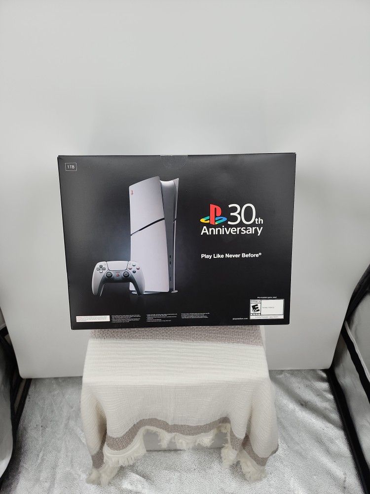 PS5 digital edition thirtieth anniversary