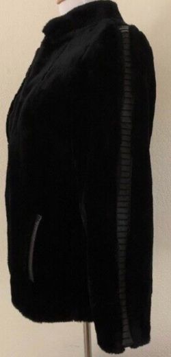 Vintage Womans Outerlayers Brand Black Fur Coat Size Medium