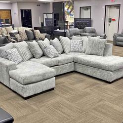 U Shaped Sectional ( same day delivery available)