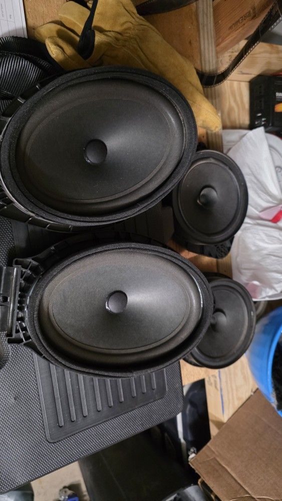 Oem 2020 Chevy Silverado Speakers