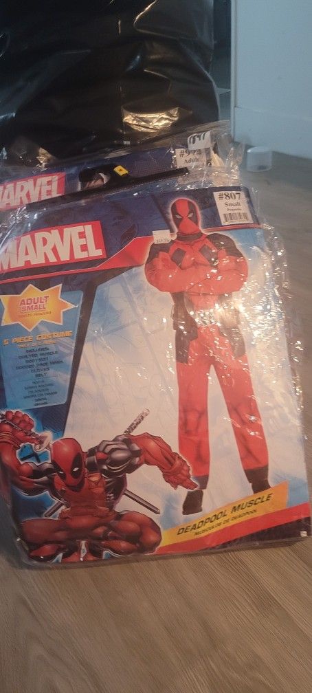 Deadpool Costume 