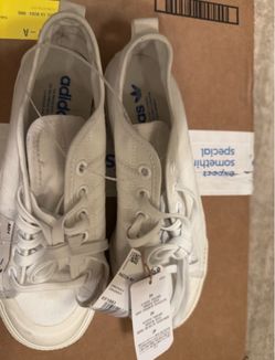 Adidas Womens Shoes Size 7.5