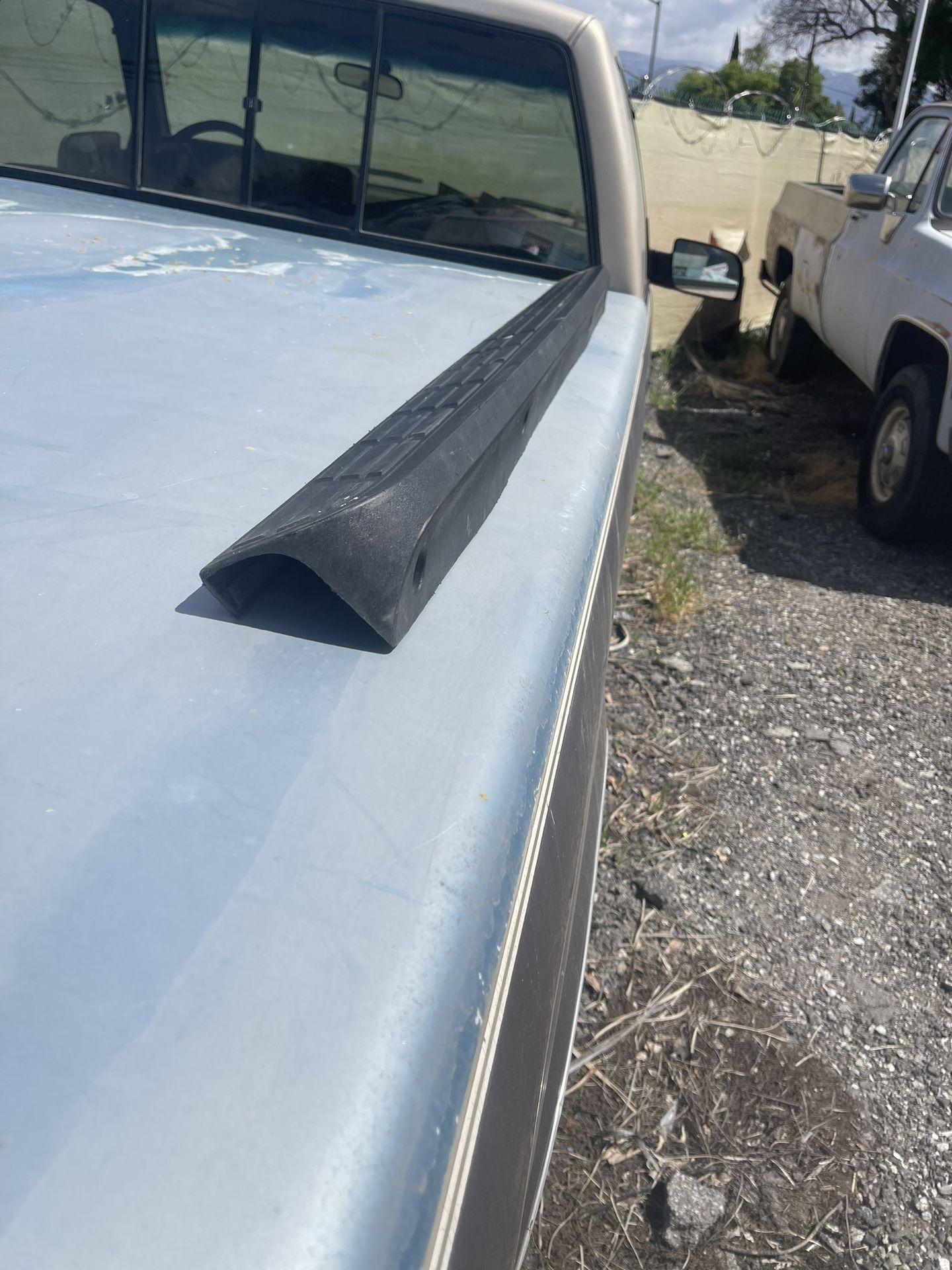 Tailgate Top Trim GMC Chevy Truck 2007 To 2012