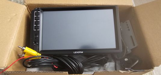 7" car stereo head unit with backup camera