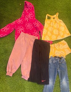 Girls Nike Clothing Bundle size 5t