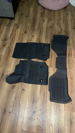 Toyota 4Runner floor mat set - 6th generation