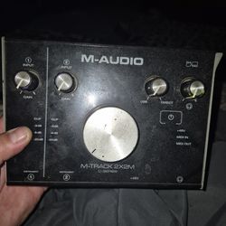 M- AUDIO USB INTERFACE(NEEDS POWERSUPPLY)