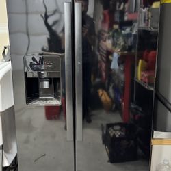 Whirlpool Refrigerator Side-by-Side