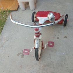 Radio Flyer Classic Dual Tricycle