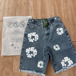 Denim tear jorts size small 65$