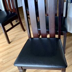 Dining chairs with leather-look seats