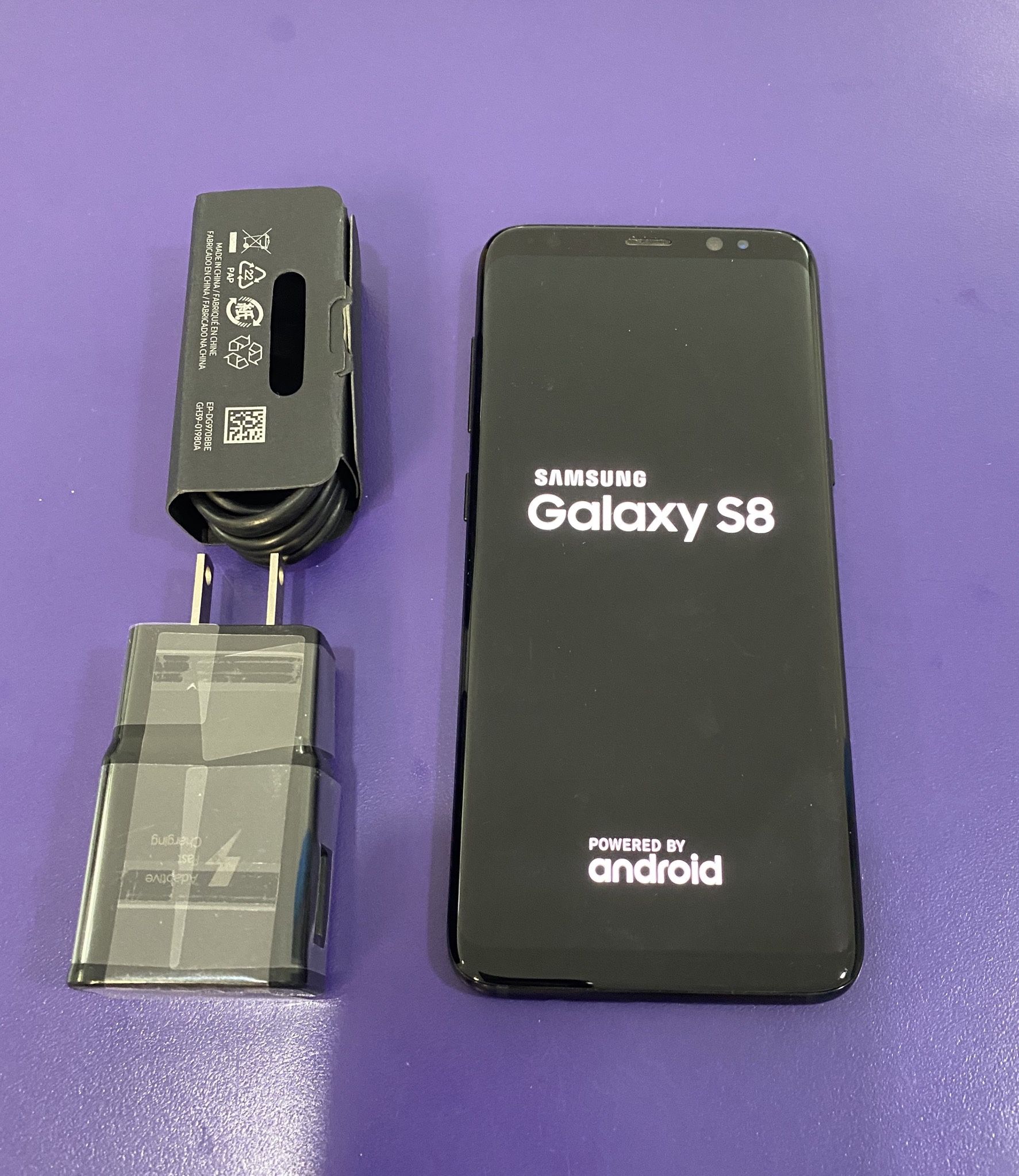 Samsung galaxy s8 (64gb) unlocked,Sold with store warranty