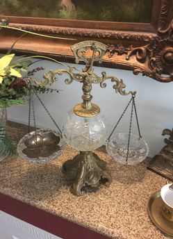 Antique weight scale