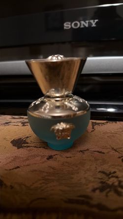 Versace Dylan Turquoise Perfume Bottle