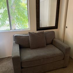 Grey Pull Out Couch/ Sleeper Sofa