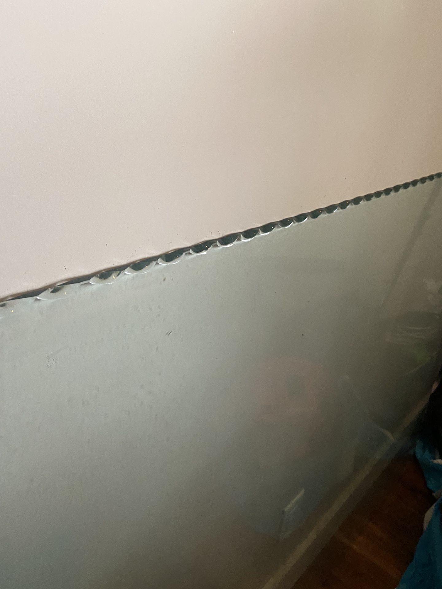 Scalloped Edges Dining Room Glass Table High Quality Table