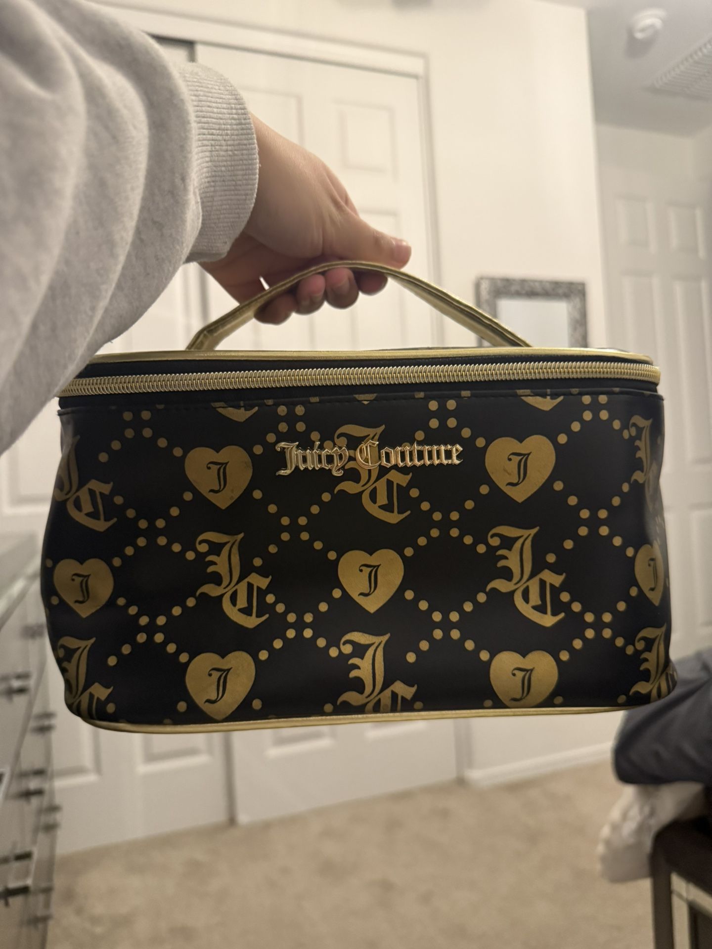 $10 Juicy Couture Makeup Bag
