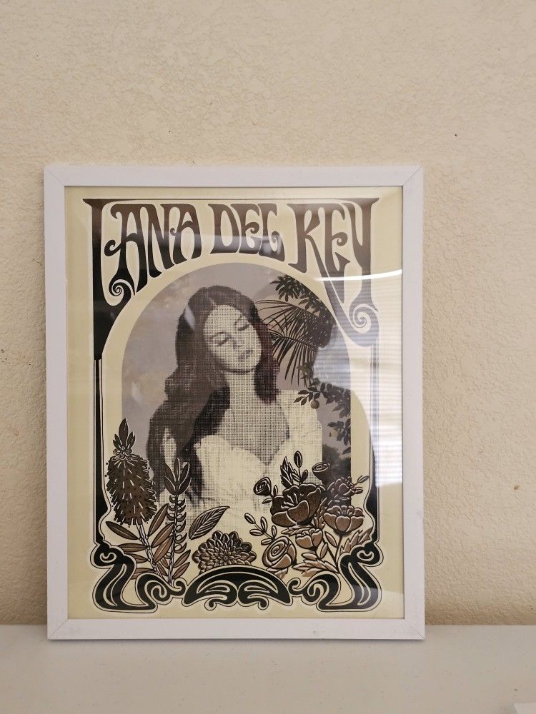 Picture Frame Of Lana Del Rey