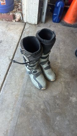 Men Riding Boots