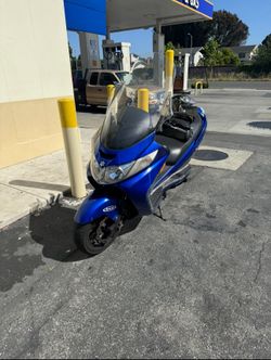 Suzuki Burgman Scooter