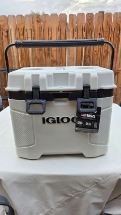 Igloo BMX 25-Quart Heavy-Duty Cooler – White / Gray (Brand New with Tag)