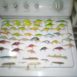 62 Fishing  Lure Set 