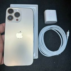 Phone   Apple     (14 Pm)