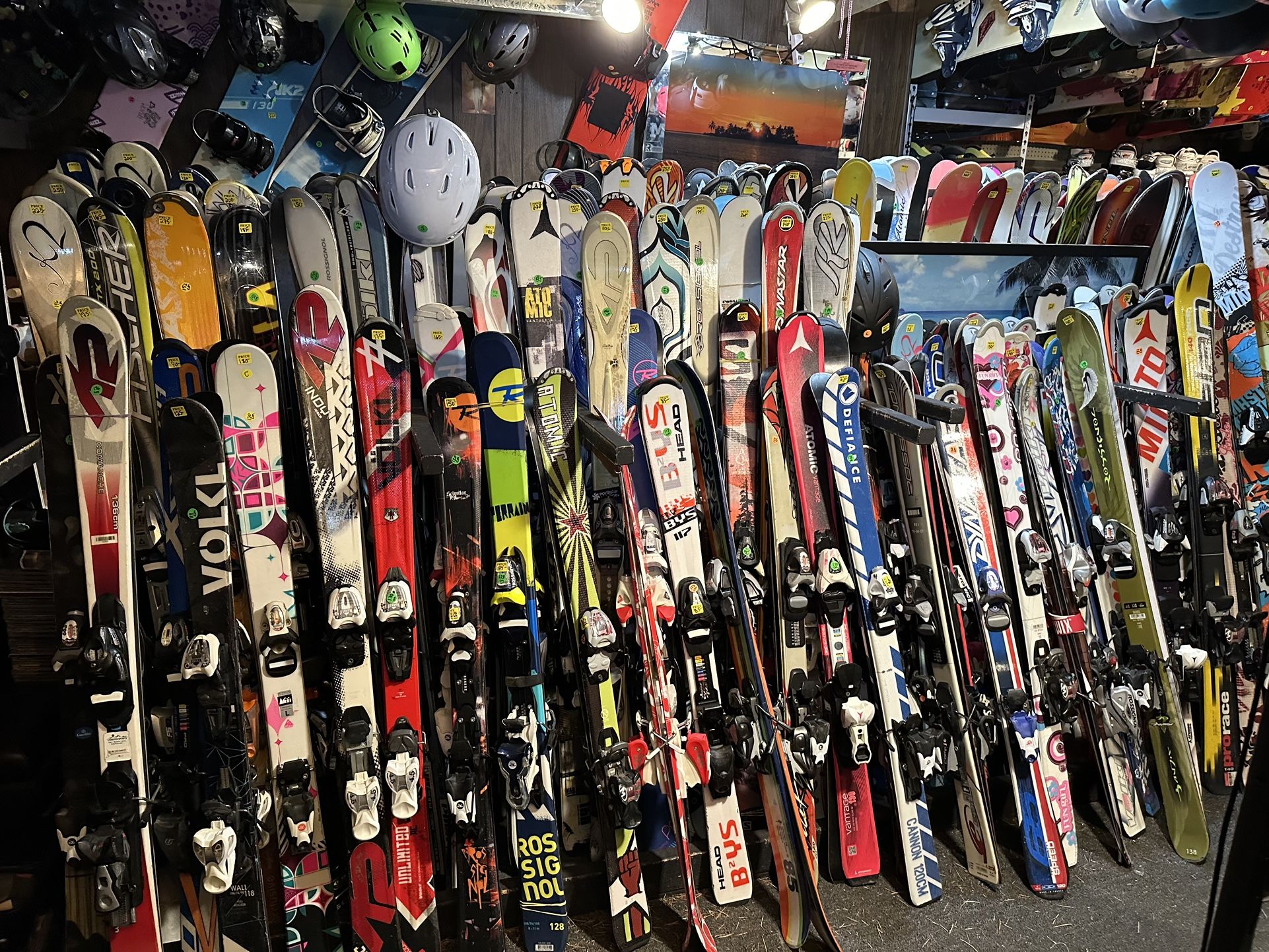 ski and snow gear at unbeatable prices with Maui Ski and Golf!