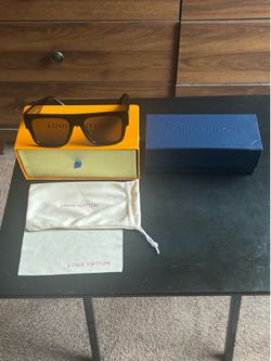 LV Clash Square Sunglasses All Black