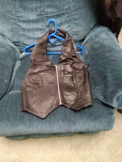 Women's Leather Halter Top.  New. Size 2xlg