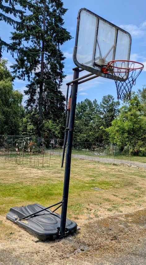 Outdoor Basketball Hoop