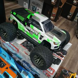 ARRMA granite mega brushed electric brand new special September deal $199 SALE š