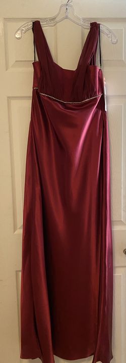 Gown Size L