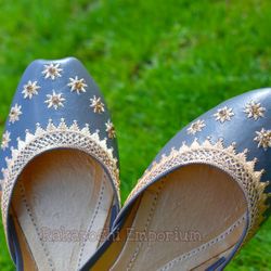 Shoes (Khussa)