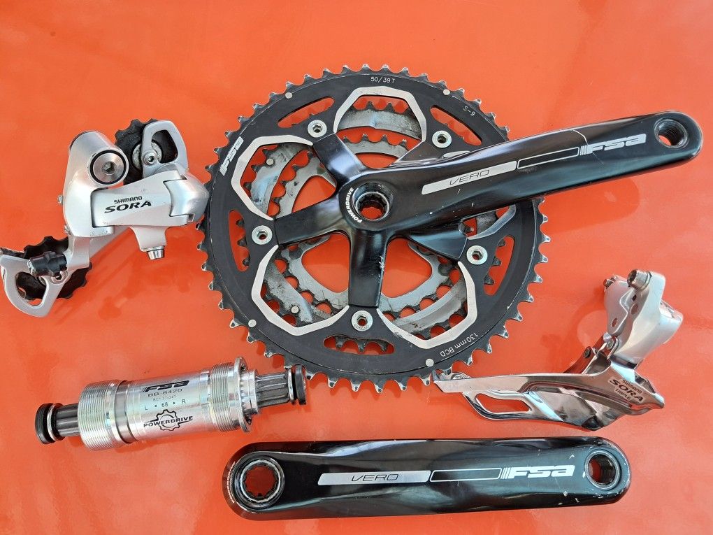 FSA VERO SHIMANO Sora & Bottom Bracket - LOT