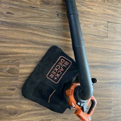 Black and Decker Cordless Leaf Blower 