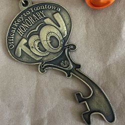 Metal Key To Toontown Honorary Toon