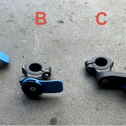 QUAD LOCK MOTORCYCLE PHONE MOUNT