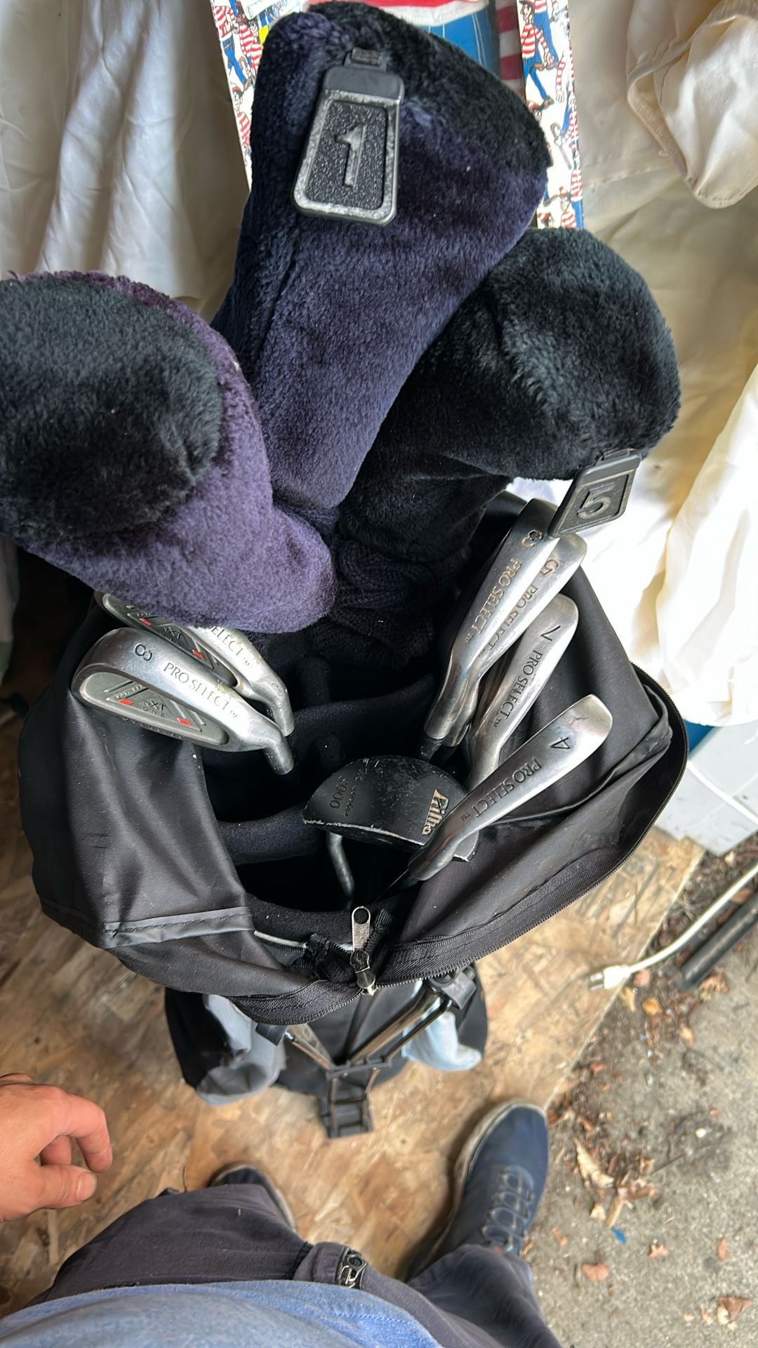 Golf Clubs 