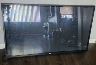 60 inch LG Large Flat Screen TV