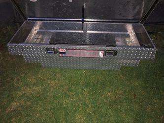 Tool box for Tacoma Ranger s10 Sonoma frontier Dakota with 🔑