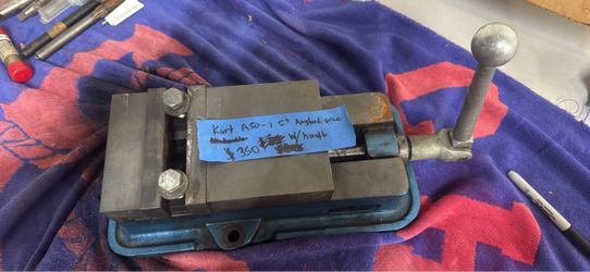 Kurt A50 5" Anglock Milling Vise with Handle