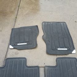 Land- Rover Rubber Floor Mat Set
