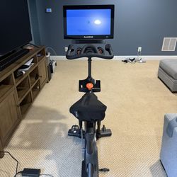 Barely used Norditrack S22i 