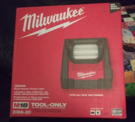 Milwaukee Flood Light