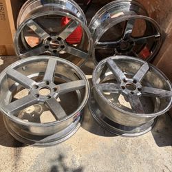 Strada Rims Chrome 18” 
