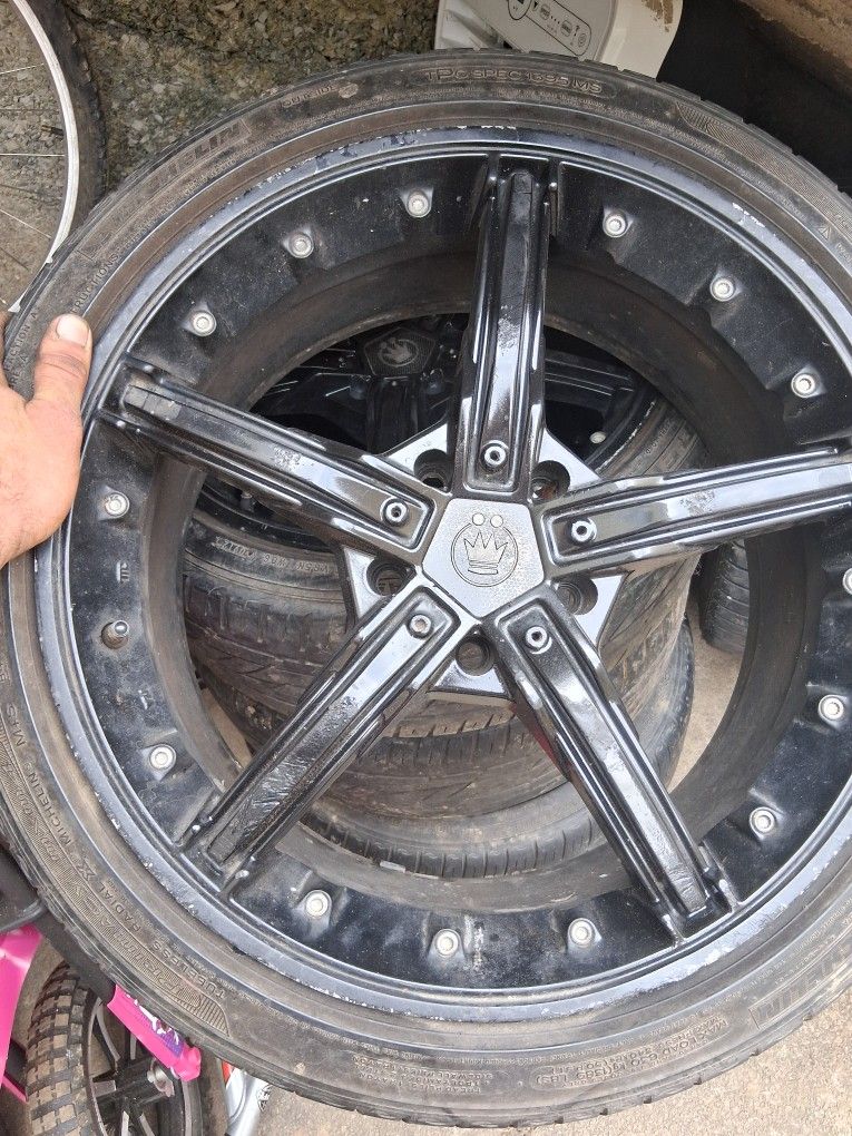 Eighteen inch rims