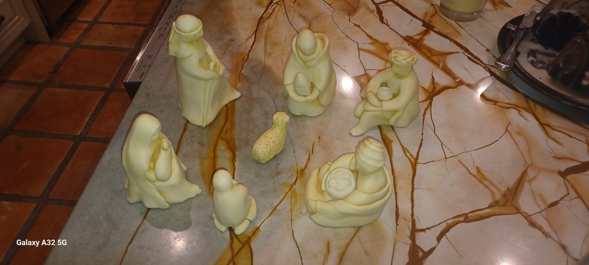 Marty Sculpture Nativity set 7 pc + 3 king gifts $60 set